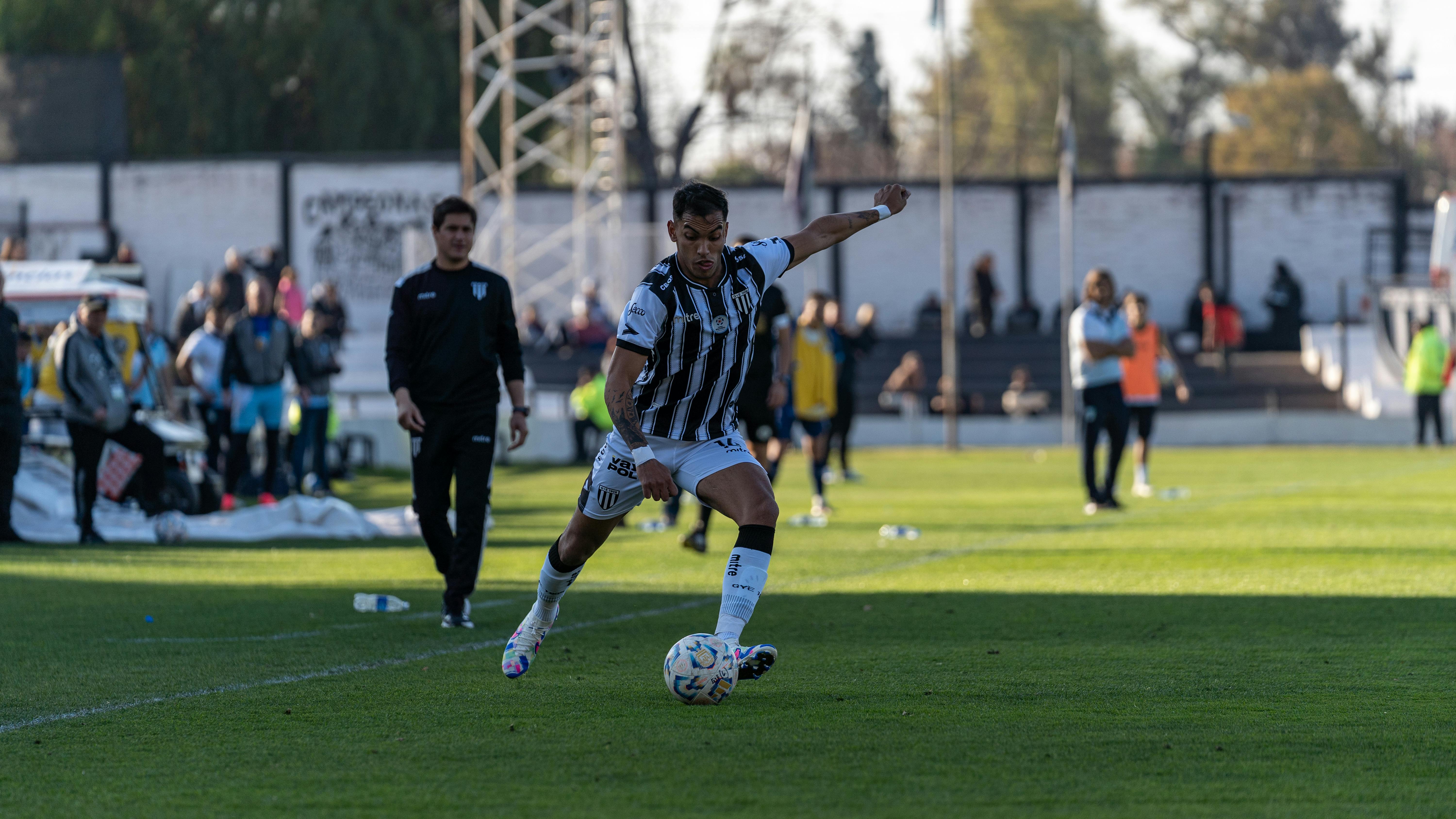 In Allenamento Allenatore Nemico, in Partita Allenatore Alleato
